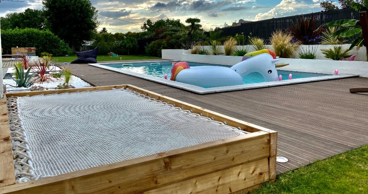 Netzbett für draußen LOFTNETS auf der Terrasse