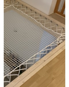 Doppelte Kreuzschnürung eines LOFTNETS-Wohnungsnetzes