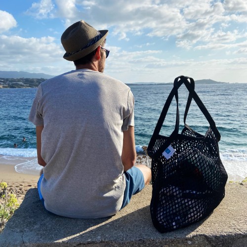 Upcycling-Tasche LOFTNETS aus schwarzem Netzstoff
