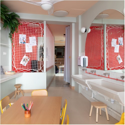 LOFTNETS vertikales Trennnetz - Montessori Kindergarten Paris 