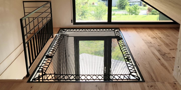 Mezzanine net