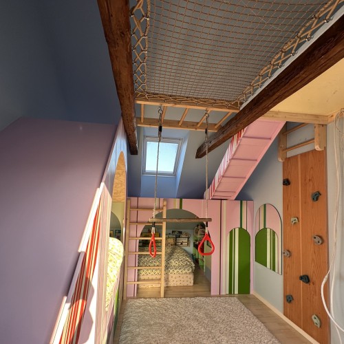 Playroom with hammock floor LOFTNETS