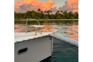Filet de trampoline sur-mesure LOFTNETS en mailles Marine 3S® pour cataman Bahia 46