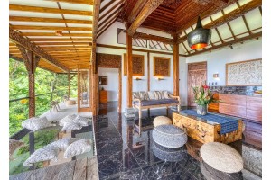 Filet de terrasse en mailles 15 mm polyester Marine 3S®, suspendu en surplomb du fabuleux paysage costaricain