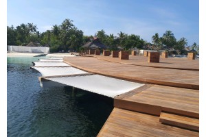 5 custom Suspended Nets by LOFTNETS on a Luxury Overwater Terrace in the Maldives