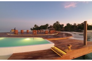 5 Custom Suspended Nets by LOFTNETS on a Luxury Overwater Terrace in the Maldives