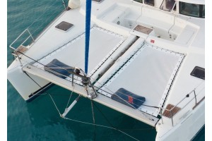 Set de 2 trampolines en toile technique TEC400 pour catamaran de croisière