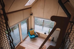 Cloisons intérieures et rambarde extérieure en filet LOFTNETS - Gîte en forêt