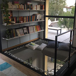 Reading area with a home net