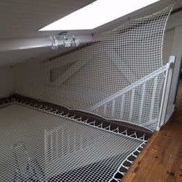 White mezzanine safety net