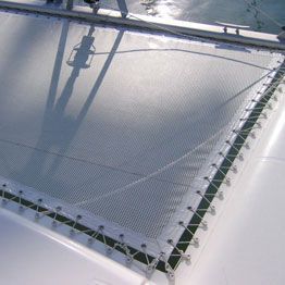 Technical canvas trampoline for made to measure multihull